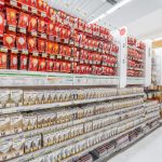 Photo du rayon luminaire du magasin Mr.Bricolage L'Horme